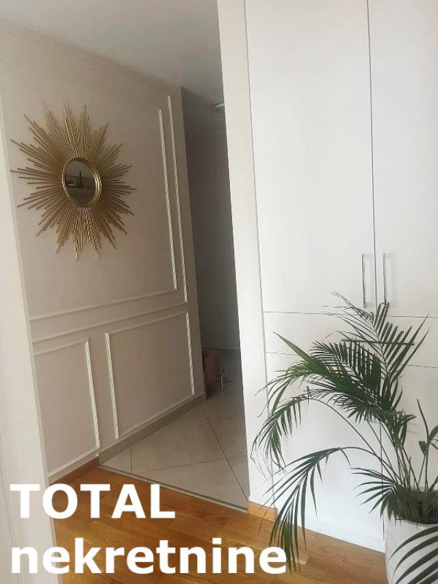 3 Trosoban stan NOVI SAD, 182300€