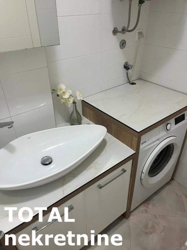 3 Trosoban stan NOVI SAD, 182300€