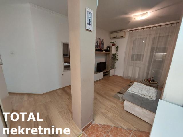 0. 5 Garsonjera NOVI SAD, 83430€