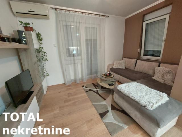 0. 5 Garsonjera NOVI SAD, 83430€