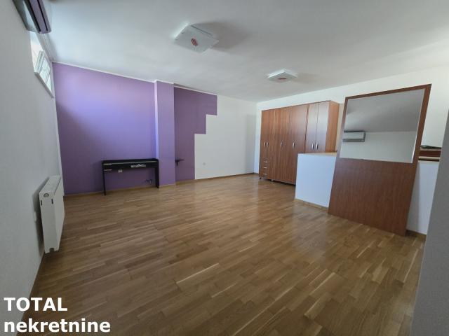 5 Petosoban stan NOVI SAD, 198500€