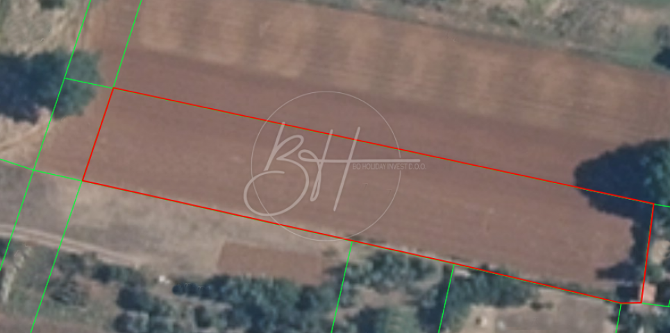 Land Pomer, Medulin, 2.052m2