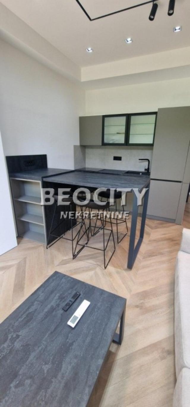 Novi Sad, Centar, Vladike Platona, 1. 5, 39m2, 800EUR