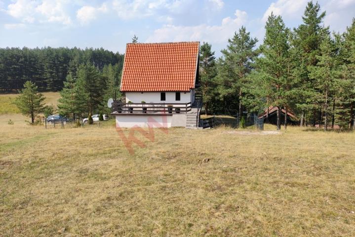 
				Kuća na Zlatiboru sa apartmanima pored Ski centra Tornik
			