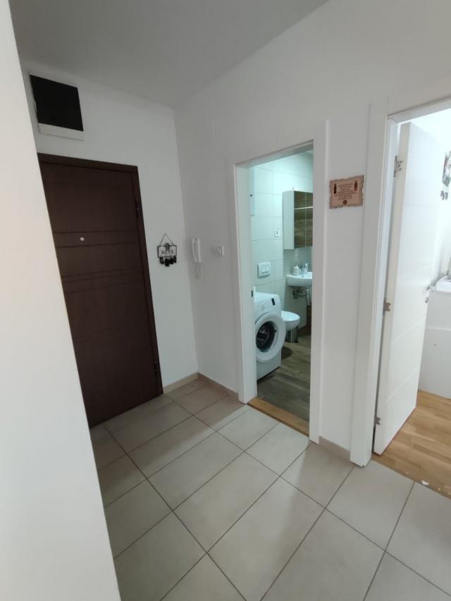 NOVI SAD - PETROVARADIN - 55. 00 m2