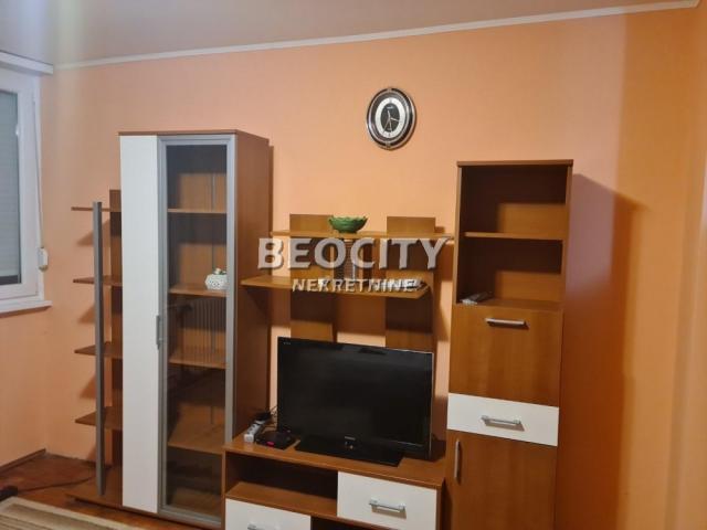 Novi Sad, Liman 1, Milke Grgurove, 1. 5, 40m2, 400EUR