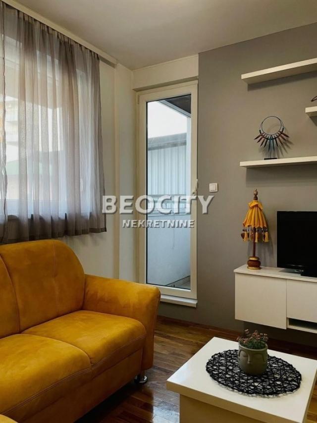 Novi Sad, Podbara, Branka Radičevića, 2. 0, 40m2, 600EUR