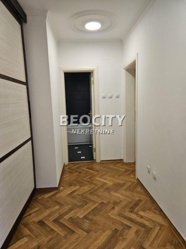 Novi Sad, Centar, Pavla Papa, 3. 0, 120m2, 1000EUR