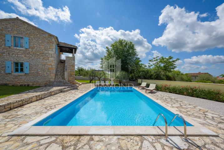 Poreč, surroundings, autochthonous Istrian stone house in a quiet place