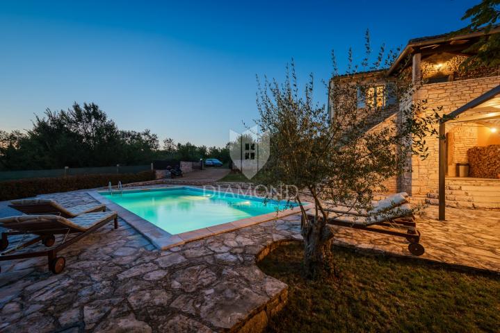 Poreč, surroundings, autochthonous Istrian stone house in a quiet place