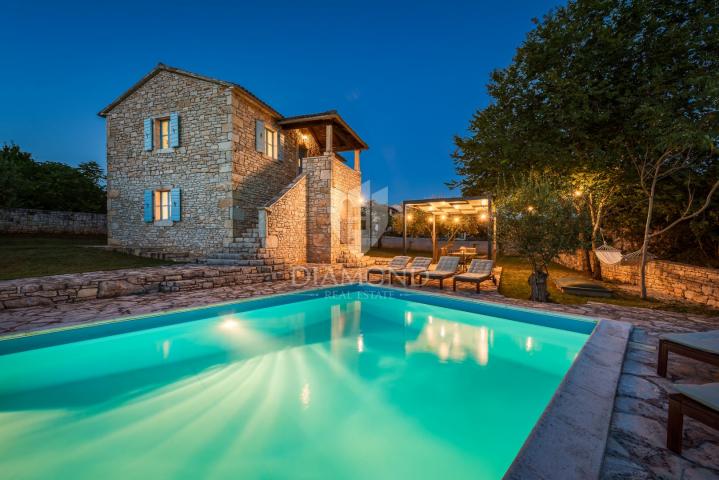 Poreč, surroundings, autochthonous Istrian stone house in a quiet place