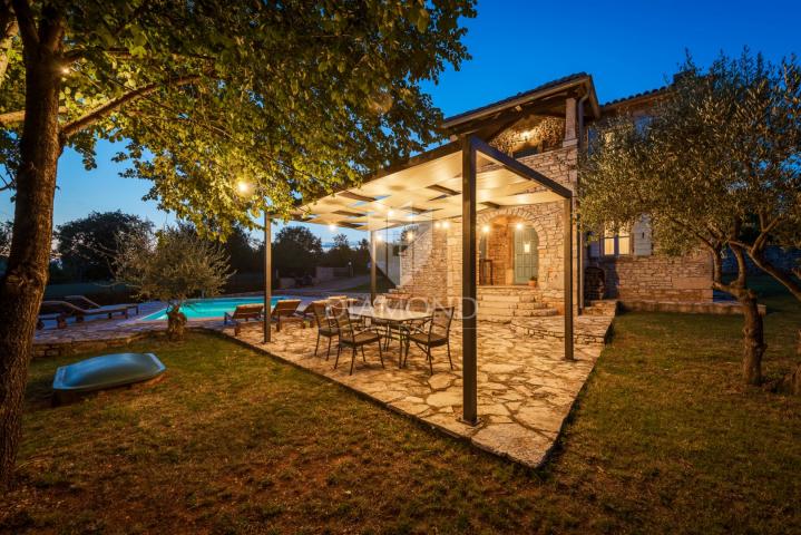 Poreč, surroundings, autochthonous Istrian stone house in a quiet place