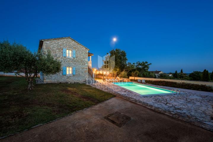 Poreč, surroundings, autochthonous Istrian stone house in a quiet place