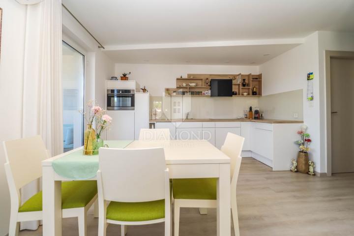 Stan/Apartman Pula, 79m2