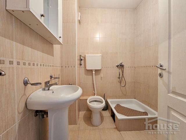 Stan NOVI SAD, GRBAVICA, kv: 20, € 66950, ID: 1062313