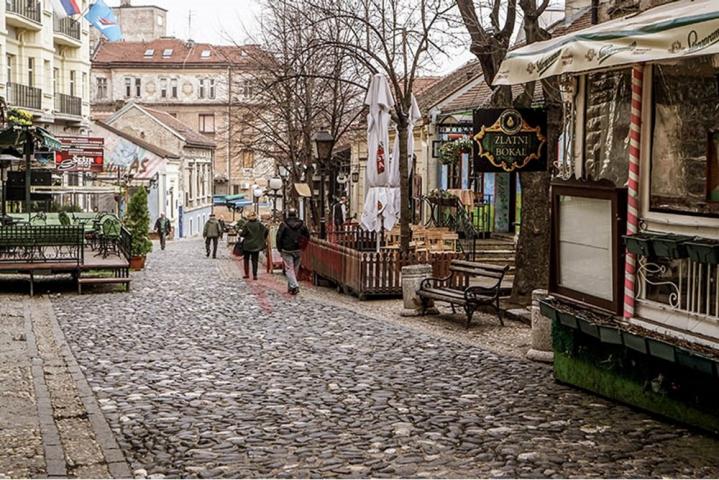 
				Retko u ponudi, Skadarlija, pešačka zona. 
			