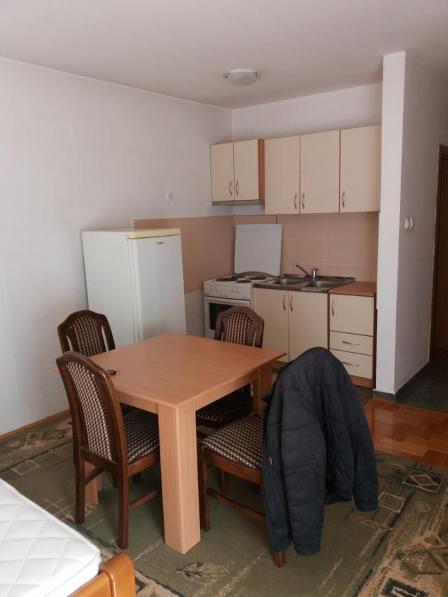 NOVI SAD - BULEVAR EVROPE - 32. 00 m2