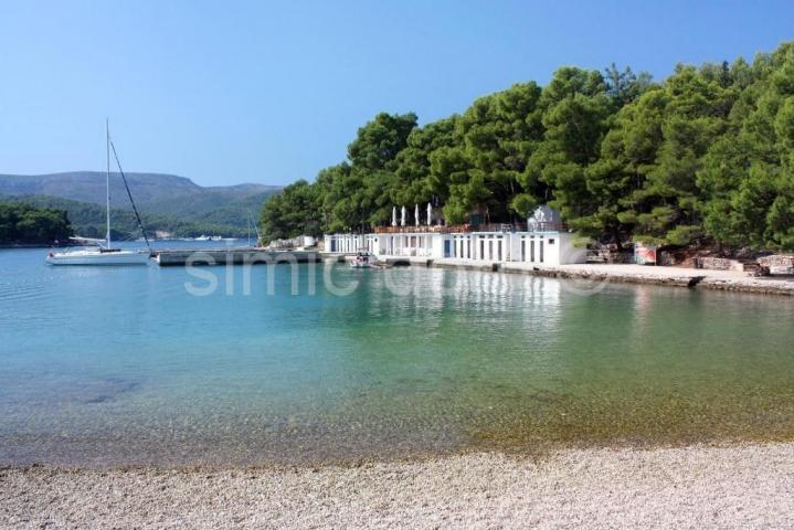 Samostojeća kuća blizu plaže, Hvar