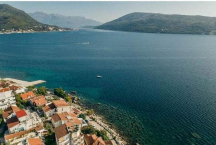 Exclusive villa on the first line of the sea, Savina, Herceg Novi. 