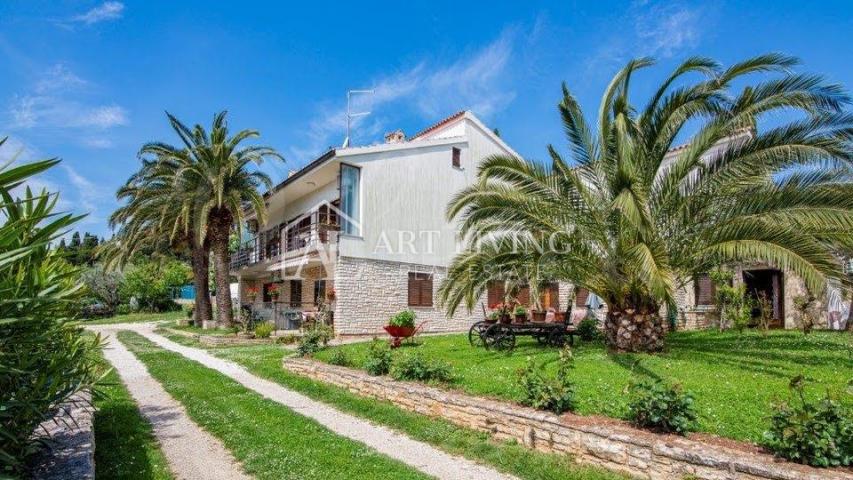 Istria, Premantura - spacious apartment in an excellent location, 400 meters from the sea