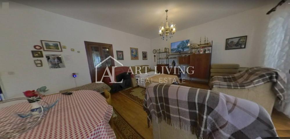 Istria, Premantura - spacious apartment in an excellent location, 400 meters from the sea