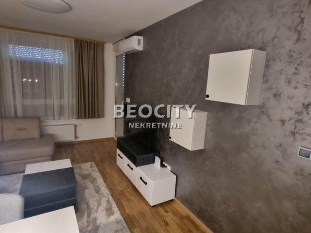 Novi Sad, Petrovaradin, Preradovićeva, 2. 0, 40m2, 500EUR