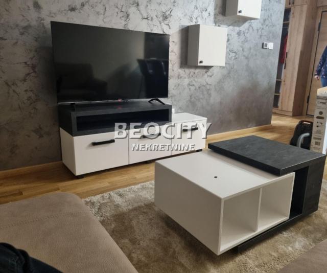 Novi Sad, Petrovaradin, Preradovićeva, 2. 0, 40m2, 500EUR