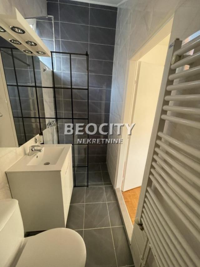 Novi Beograd, Bežanijska kosa 1, Stojana Aralice, 5. 0, 220m2, 2200EUR