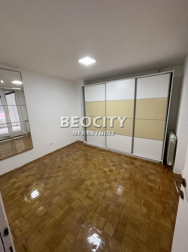 Novi Beograd, Bežanijska kosa 1, Stojana Aralice, 5. 0, 220m2, 2200EUR