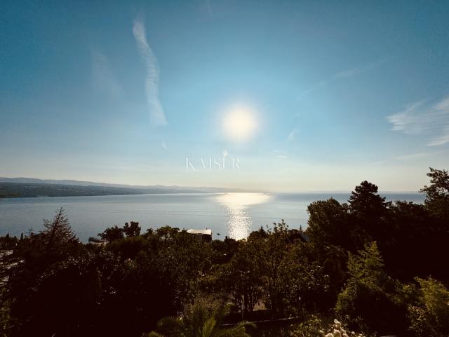 Opatija - Unfinished one-bedroom apartment with a separate studio and a fantastic view