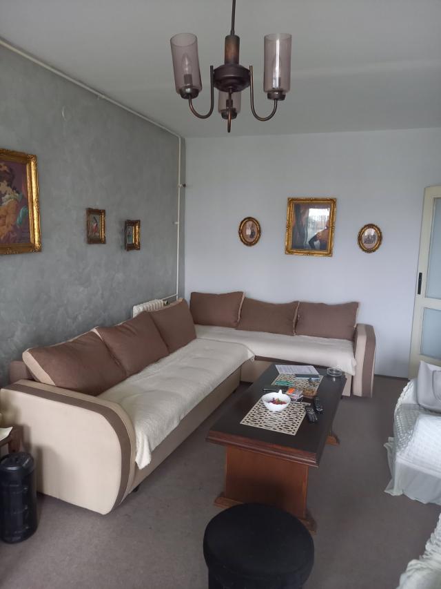 PRODAJA, 3. 0 STAN NA NOVOM BEOGRADU