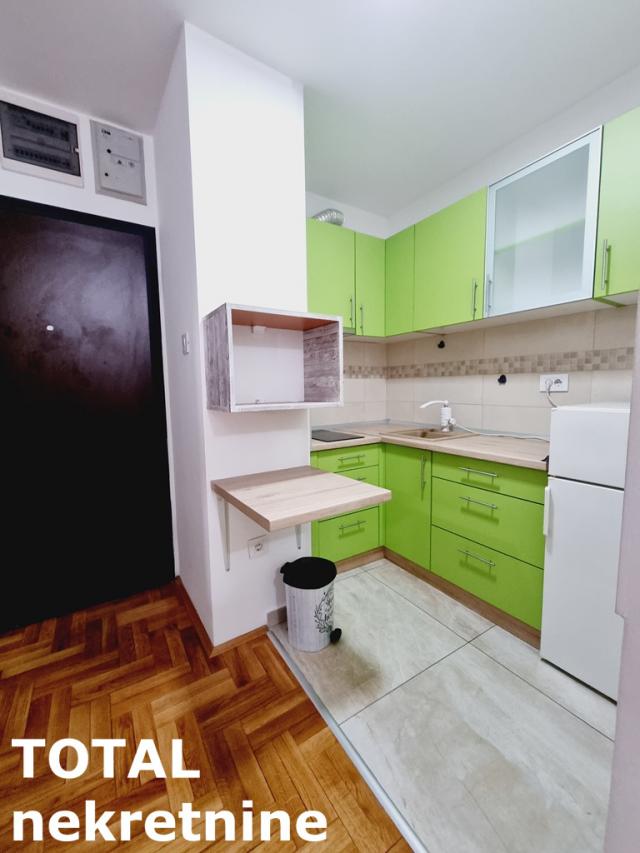 0. 5 Garsonjera NOVI SAD, 97850€