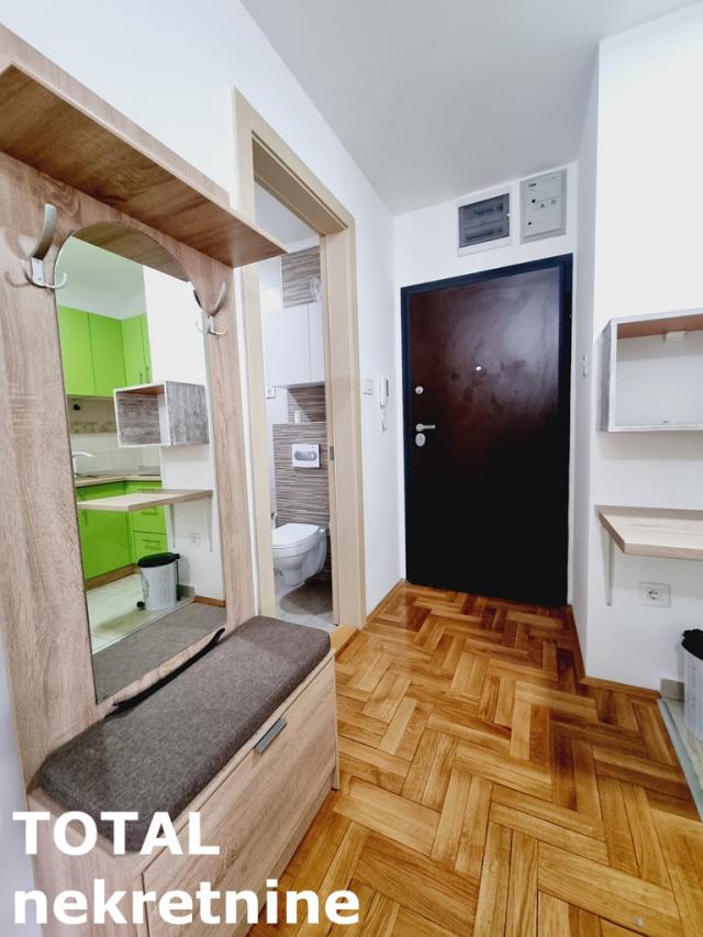 0. 5 Garsonjera NOVI SAD, 97850€