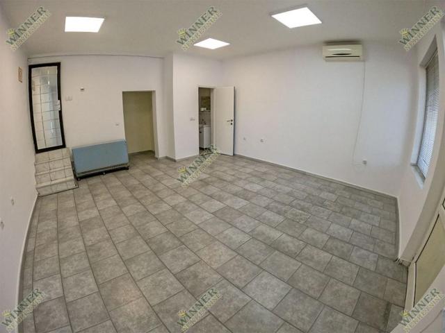 Izdavanje Lokal Zemun Gornjogradska, 32m2, Renoviran, Useljiv ID#1337