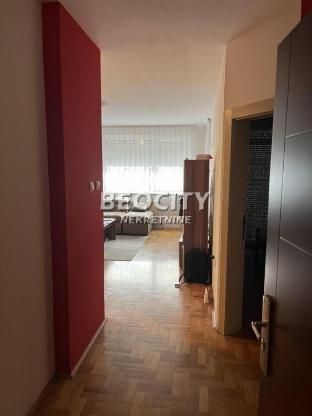 Novi Sad, Grbavica, Danila Kiša, 2. 0, 49m2, 500EUR