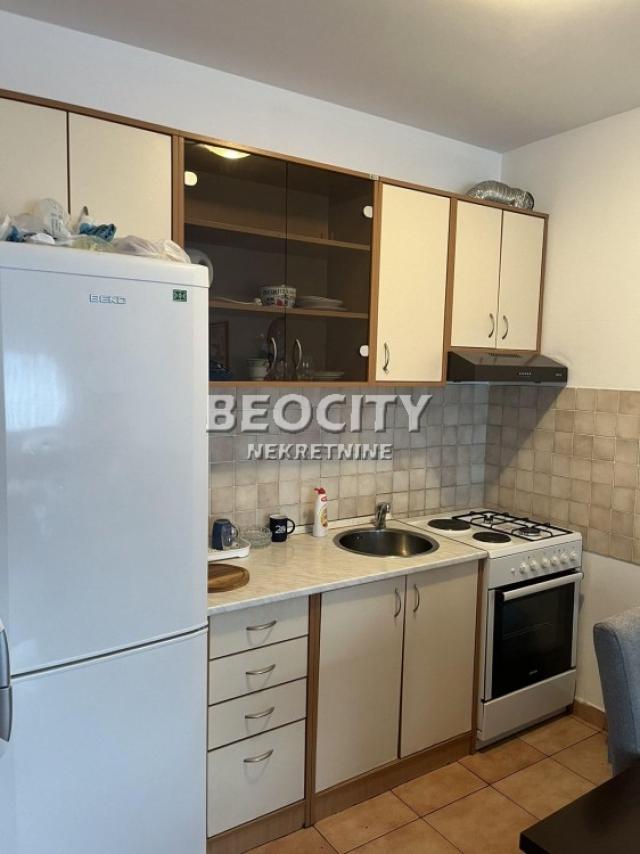 Novi Sad, Grbavica, Danila Kiša, 2. 0, 49m2, 500EUR