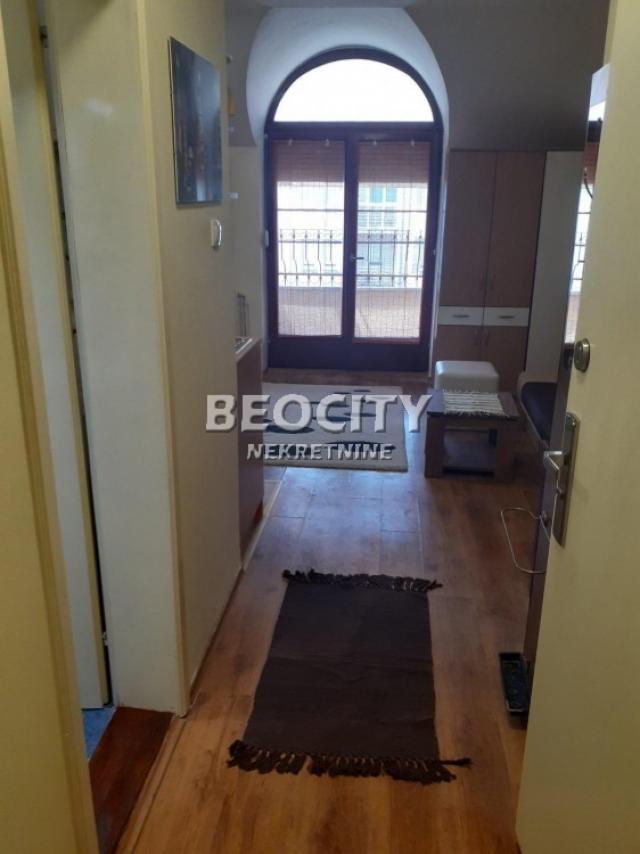 Novi Sad, Cara Dušana, , 0. 5, 28m2, 350EUR