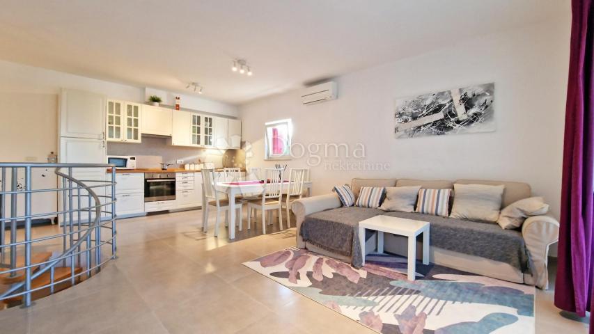 BEAUTIFUL APARTMENT WITH GARDEN, SEA AND GREEN VIEW, QUIET LOCATION!