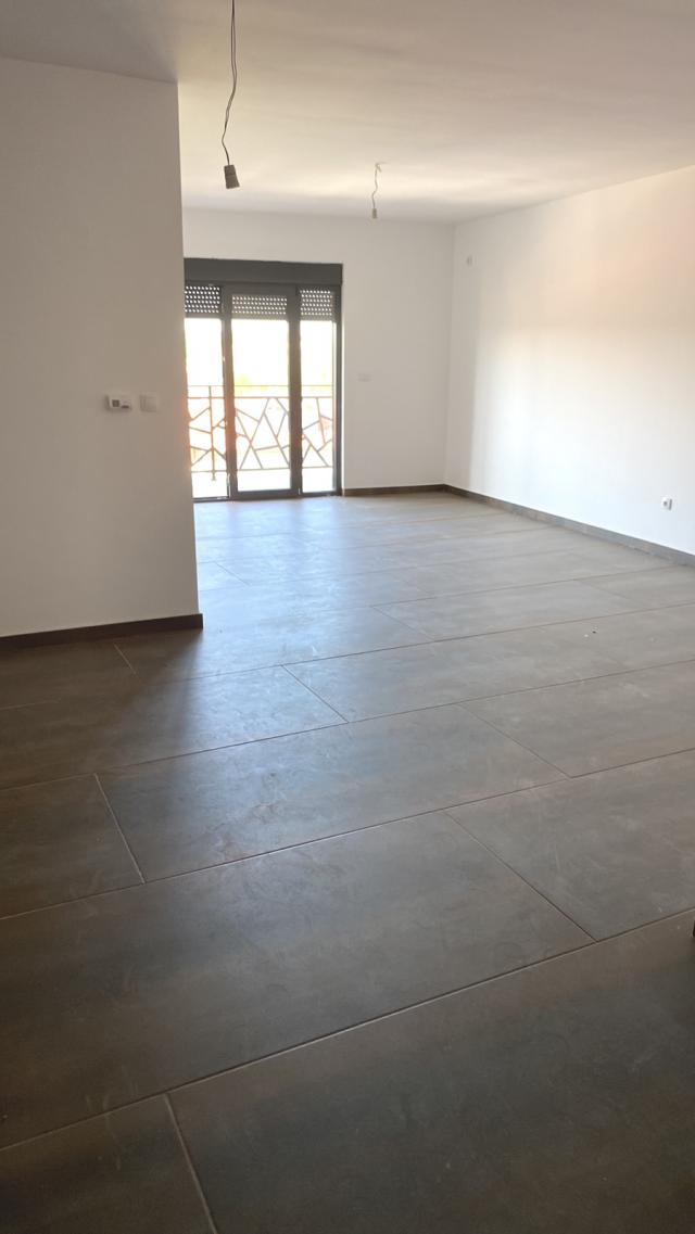 PANCEVO PANCEVO 70m2 , T , 99000e