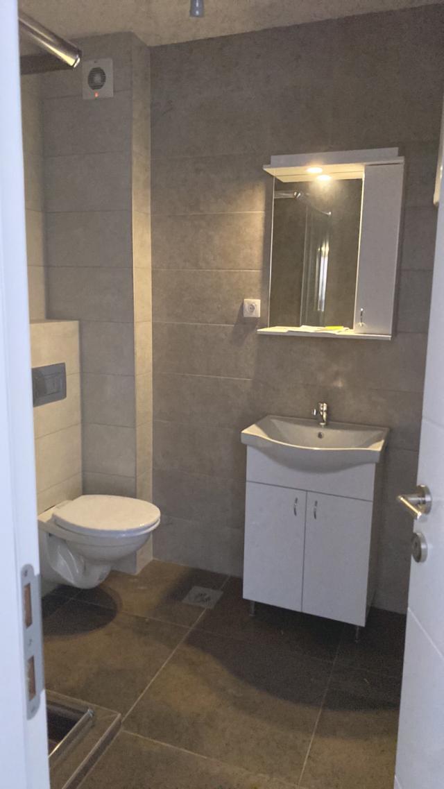 PANCEVO PANCEVO 70m2 , T , 99000e