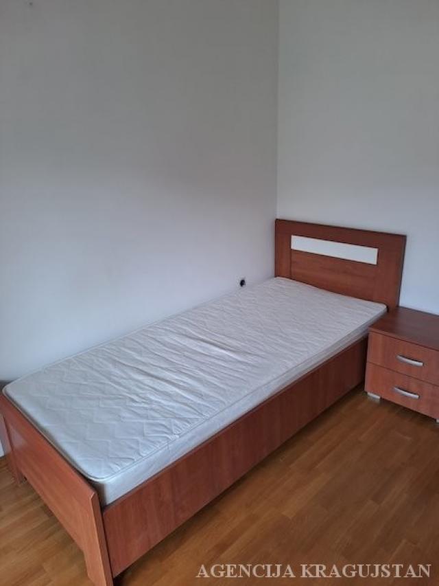 Izdavanje, Stan, 58. 00m2 , Centar