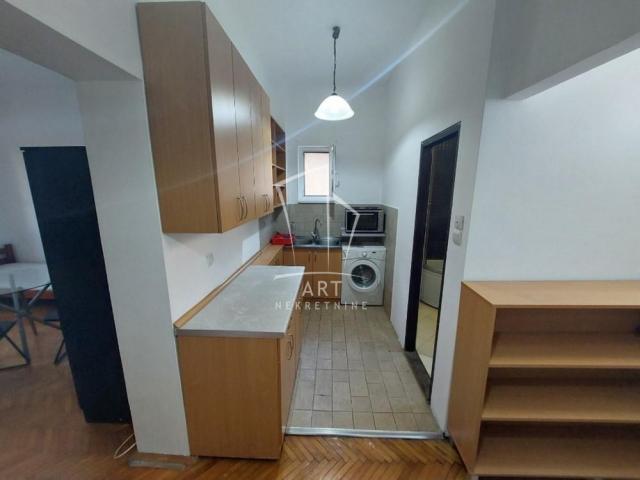 Đeram pijaca, Bulevar kralja Aleksandra, 30m2 ID#8856