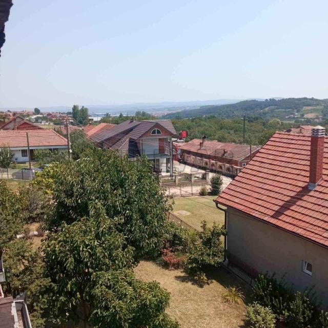 Kuća u Dragobraći kod Kragujevca, 244 m2, plac 787 m2 - lep pogled, mirno okruženje, dobra povezanos