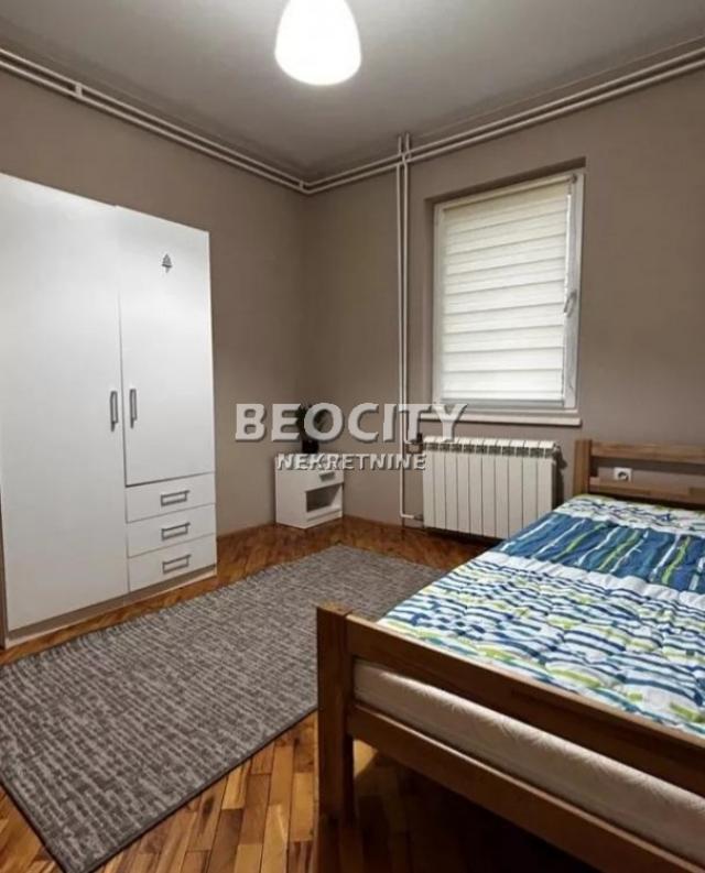 Novi Beograd, Bežanija, Vinogradska, 5. 0, 100m2, 950EUR