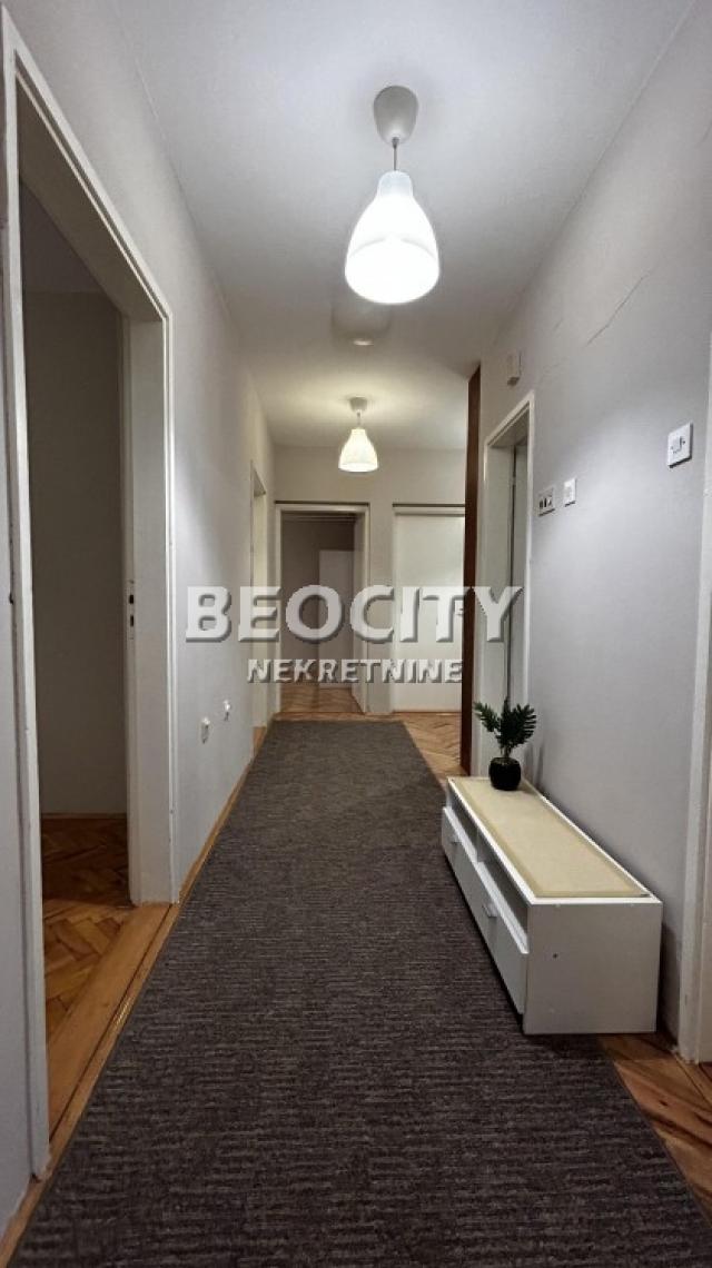 Novi Beograd, Bežanija, Vinogradska, 5. 0, 100m2, 950EUR