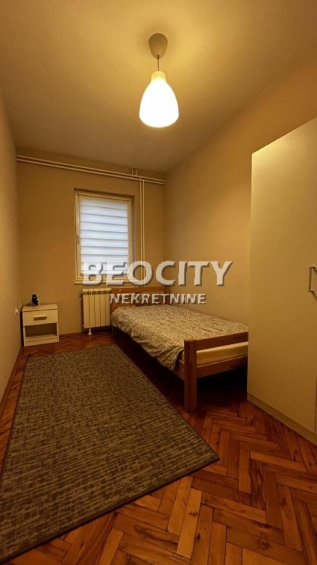 Novi Beograd, Bežanija, Vinogradska, 5. 0, 100m2, 950EUR