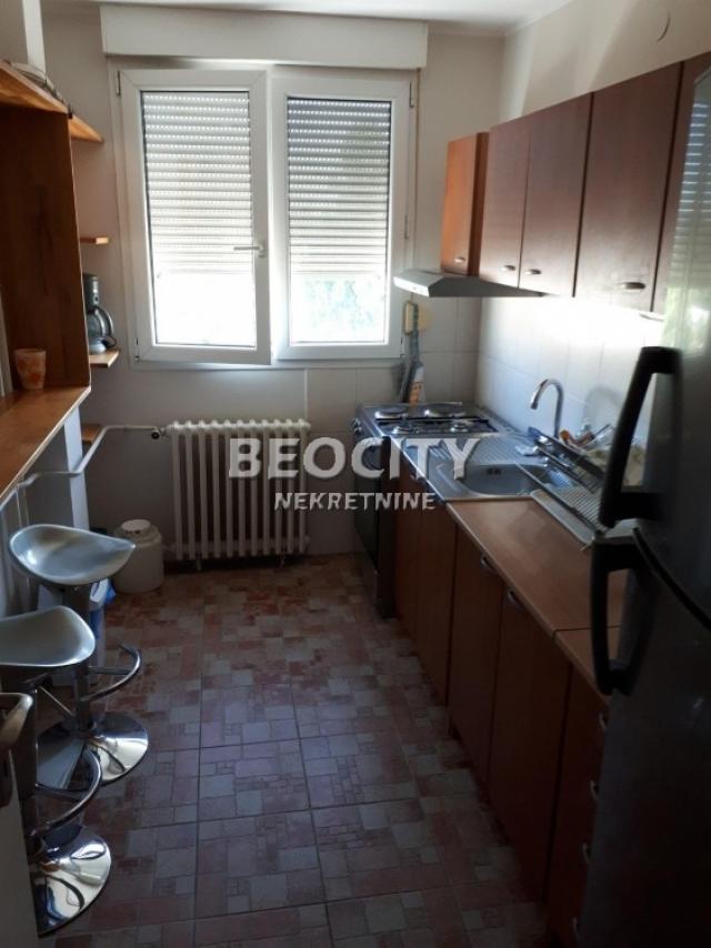 Novi Beograd, Stari Merkator, Otona Župančiča, 2. 5, 72m2, 198000EUR Odličan kompletno renoviran sta