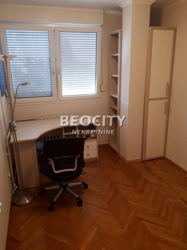 Novi Beograd, Stari Merkator, Otona Župančiča, 2. 5, 72m2, 198000EUR Odličan kompletno renoviran sta