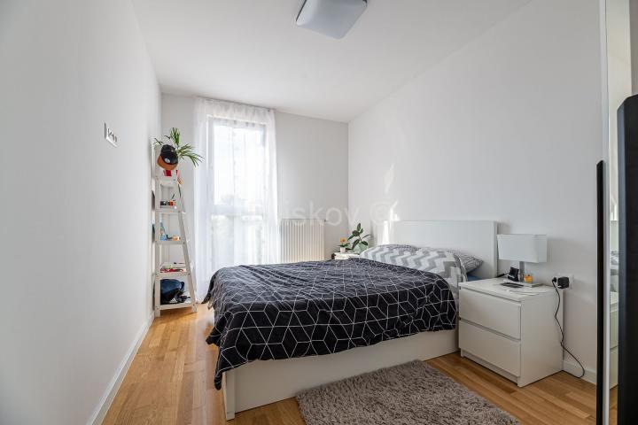 Prodaja, Zagreb, Siget, 59m2, namješten, spremište, garaž. PM (prodaja)