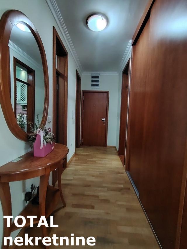 5 Petosoban stan NOVI SAD, 545900€